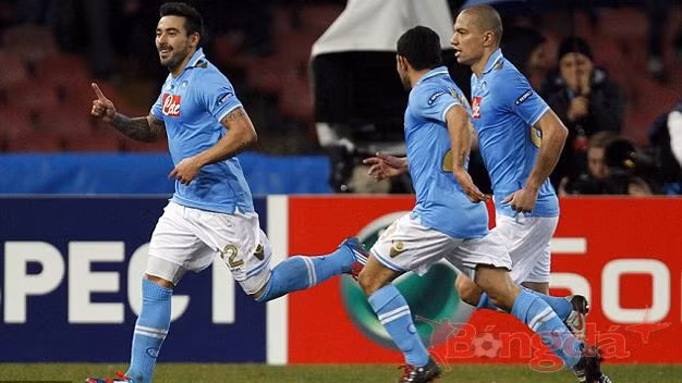 Các cầu thủ Napoli có một trận thắng tưng bừng.