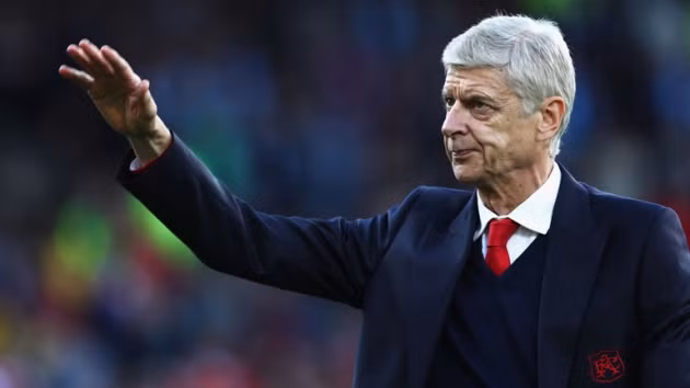  Wenger vẫn sẽ tiếp tục làm HLV