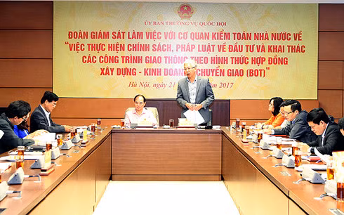 Đoàn giám sát của Uỷ ban Thường vụ Quốc hội làm việc với cơ quan Kiểm toán Nhà nước sáng 21/1