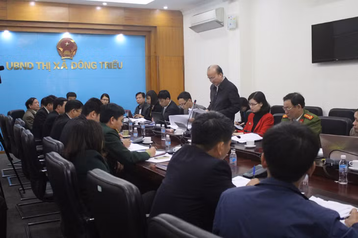 Quang cảnh buổi làm việc.