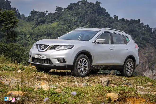 Nissan X-Trail vừa giảm giá và khuyến mại trị giá từ 70 đến 100 triệu đồng.