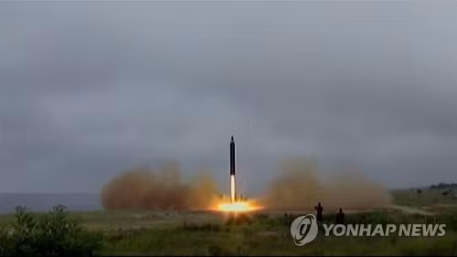 Một tên lửa Musudan được Triều Tiên phóng đi ngày 22/6/2016 (Ảnh: Yonhap News)