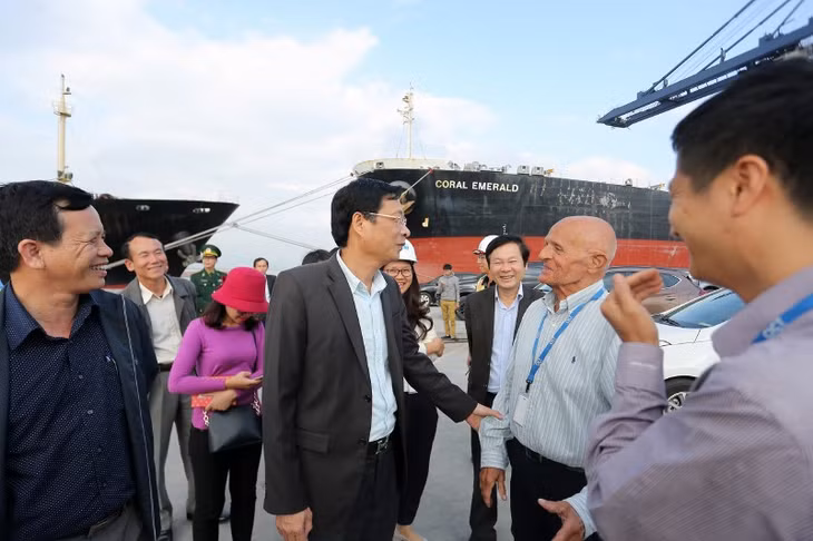 Đồng chí Bí thư Tỉnh ủy..