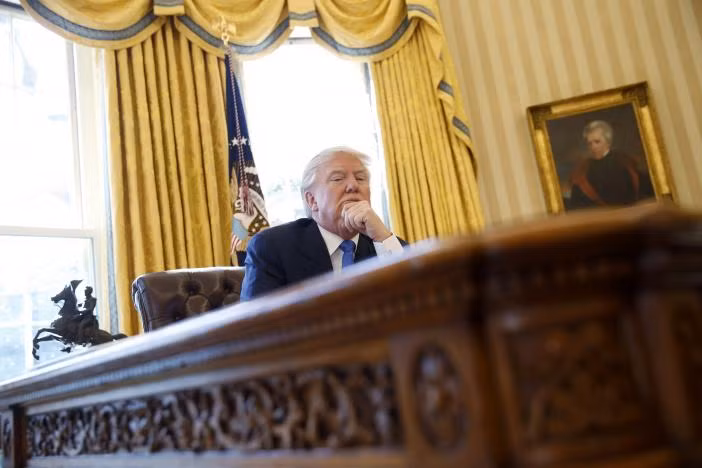 Tổng thống Trump trả lời phỏng vấn trong Phòng Bầu dục hôm 23/2.