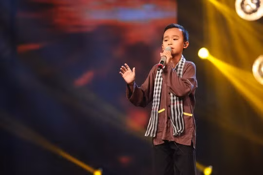 Hoàn cảnh của Hồ Văn Cường giúp cậu bé nhận được nhiều sự yêu mến.