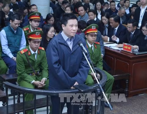 Bị cáo Hà Văn Thắm tại phiên xét xử. Ảnh: Phạm Kiên/TTXVN