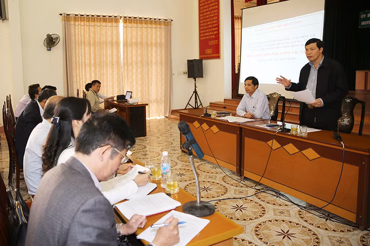 Đồng chí Nguyễn Đức Long, Phó Bí thư Tỉnh ủy, Chủ tịch UBND tỉnh đã chủ trì cuộc họp