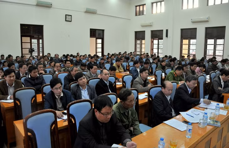 Quang cảnh buổi làm việc của Phó Chủ tịch Thường trực UBND tỉnh Đặng Huy Hậu với huyện Bình Liêu.