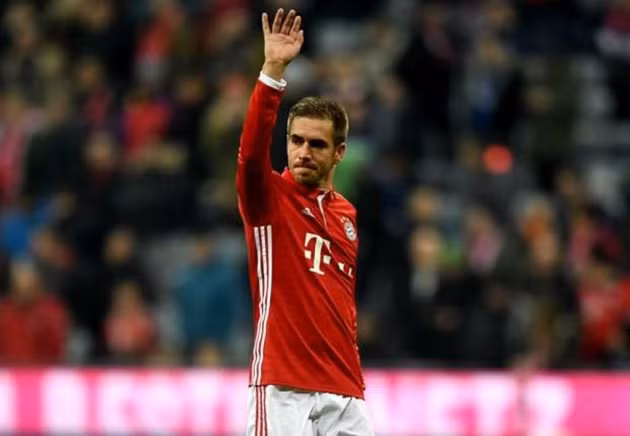  Philipp Lahm thông báo giải nghệ.