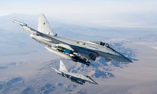 Chiến đấu cơ Typhoon thuộc Không quân Hoàng gia Anh. Ảnh: eurofighter