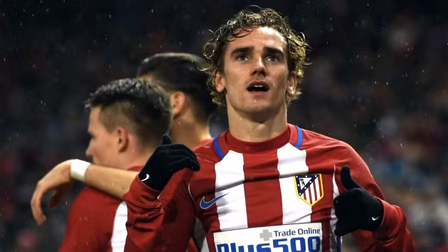  Griezmann chê bai thời tiết tại Anh.