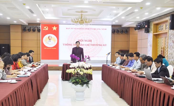 Quang cảnh hội nghị