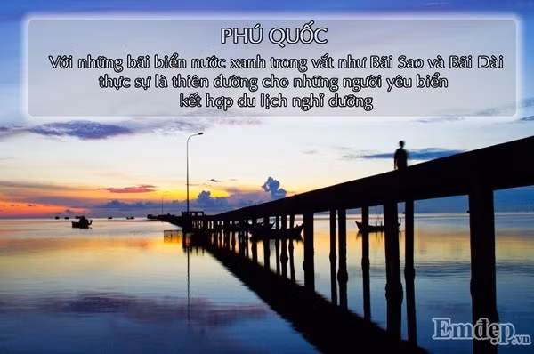 Đến Phú Quốc, bạn tha hồ khám phá những thắng cảnh hoang sơ như khu bảo tồn thiên nhiên Bắc đảo, khu vực núi Hàm Rồng, Gành Dầu và Cửa Cạn. Ngoài ra, làng chài Hàm Ninh với vẻ đẹp của cầu tàu chạy thẳng ra biển, bến cá tấp nập. Đây cũng là nơi để bạn khám phá những loại ốc, cá hay mua hải sản tươi ngon, giá rẻ.