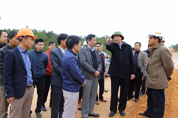 Trước đó, đã nhiều lần trực tiếp Chủ tịch UBND tỉnh đi kiểm tra công tác GPMB dự án