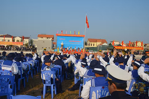 Quang cảnh lễ ra quân