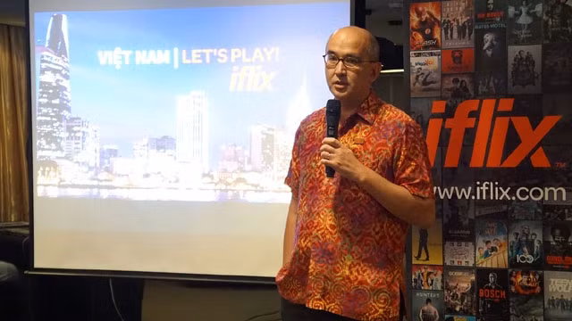 Giám đôc Iflix trong buổi công bố ra mắt tại Việt Nam.