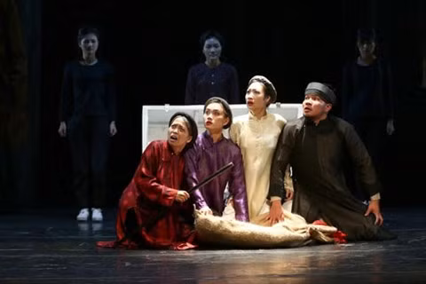 Các nhân vật trong “Quẫn” được sống với chính họ bởi họ là con người