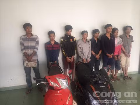 Băng trộm và tang vật.