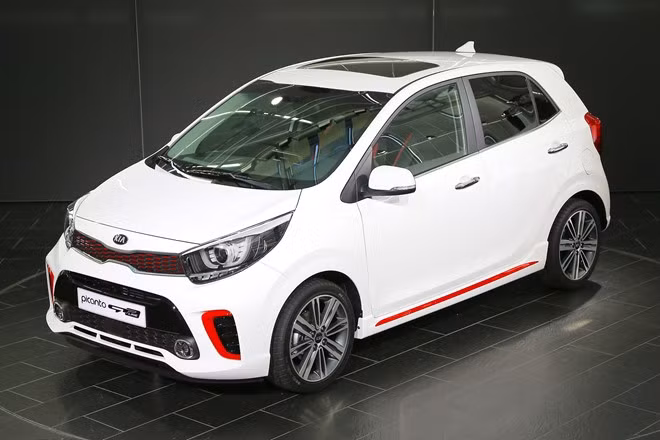 Kia Pincanto 2017 được thiết kế lại trông hầm hố hơn.