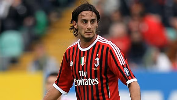 Milan tiếc 8 triệu euro mua đứt Aquilani