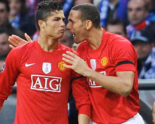 Ronaldo và Ferdinand khi còn sát cánh tại M.U- Ảnh Sun