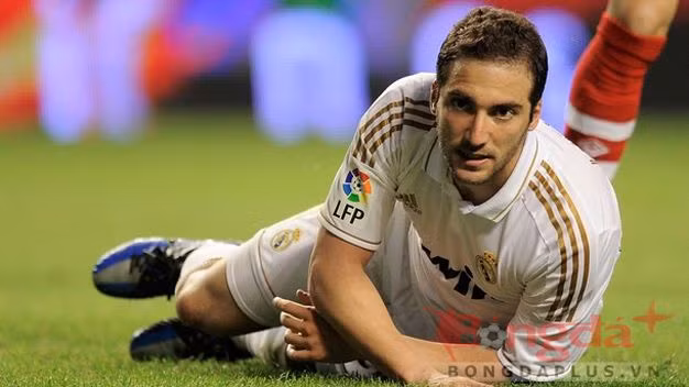 Higuain sẽ sớm là người của Juventus?