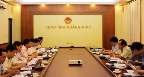 Quang cảnh buổi làm việc.