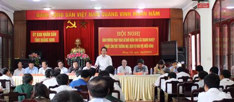 đồng chí Nguyễn Văn Thành, Phó Chủ tịch UBND tỉnh làm Trưởng đoàn có buổi làm việc