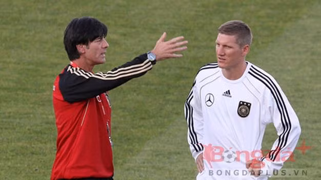 HLV Loew sợ Bayern thất bại