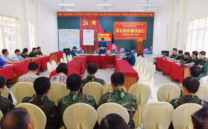 Hội nghị vận hành cơ chế của Ban CHQS phường Việt Hưng (TP Hạ Long) khi chuyển địa phương vào tình trạng khẩn cấp về QPAN.