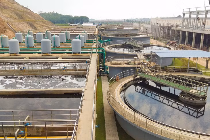 Trạm xử lý nước thải tập trung của toàn bộ KCN Cảng biển Hải Hà được đặt tại xã Quảng Điền (huyện Hải Hà).