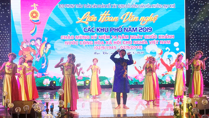 Liên hoan văn nghệ các khu phố phường Mạo Khê (TX Đông Triều) năm 2019.