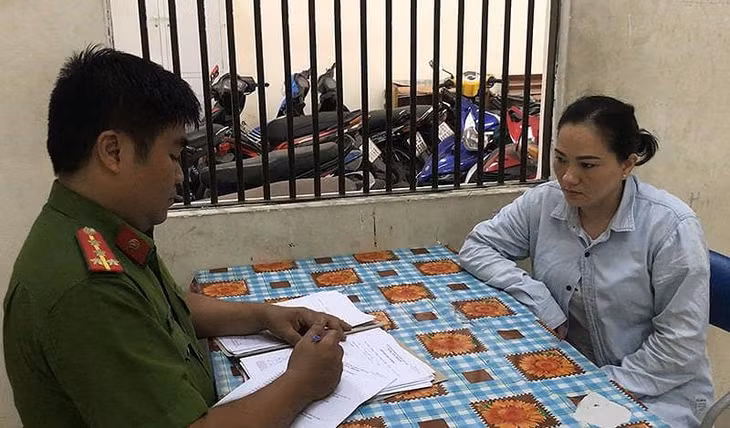 Gắng làm việc với cơ quan công an.