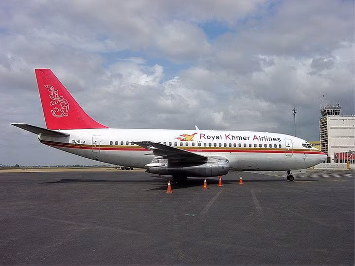 Chiếc Boeing 727-200 của Royal Khmer Airlines tại sân bay quốc tế Phnom Penh năm 2004. (Ảnh: Royal Khmer Airlines)