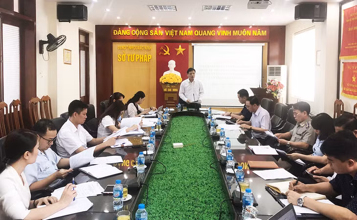 Sở Tư pháp tổ chức đánh giá kết quả các chỉ số thành phần PCI do Sở là đầu mối thực hiện ngày 17/6/2019. Ảnh;Minh Đức