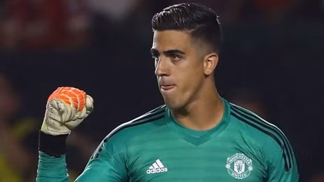  Pereira không có nhiều cơ hội tại Man United.