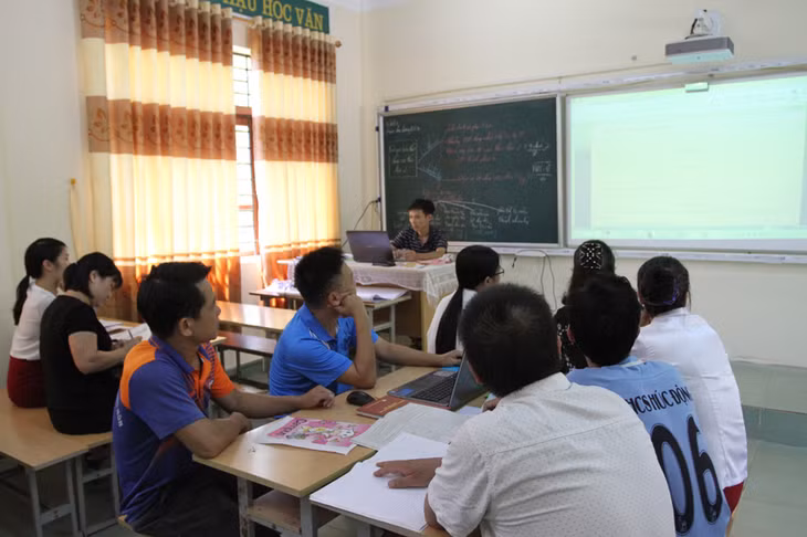 Tập huấn tại Trường THCS xã Vô Ngại.
