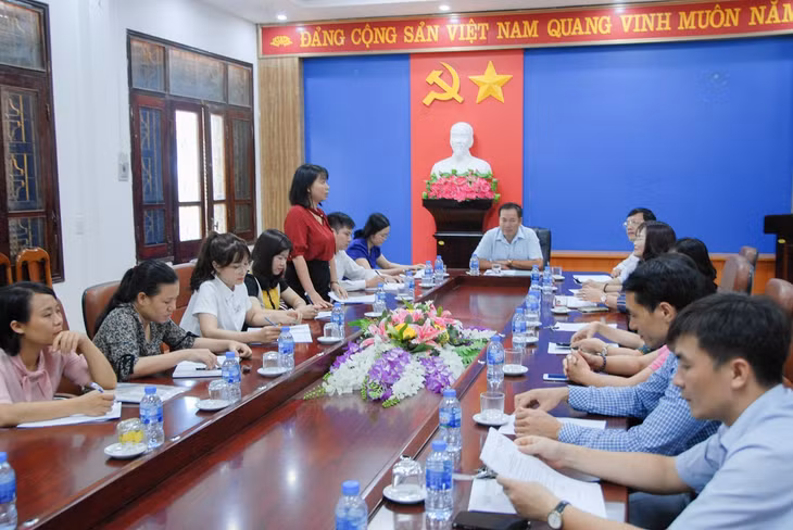 Cơ quan Khối MTTQ và các tổ chức chính trị - xã hội TX Đông Triều họp bàn triển khai công tác tuyên truyền, vận động về xây dựng nông thôn mới nâng cao.
