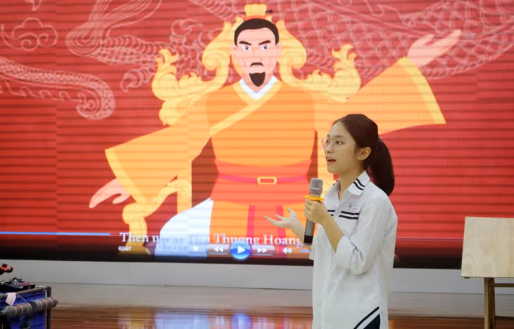 Trần Khánh Linh thuyết trình, giới thiệu về bộ phim hoạt hình 