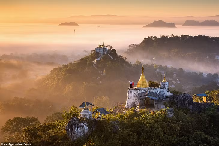 Images Beauty năm nay. Bức ảnh có tên “Bình minh tuyệt đẹp” được nhiếp ảnh gia Zay Yar Lin chụp tại chính quê hương Myanmar của mình.
