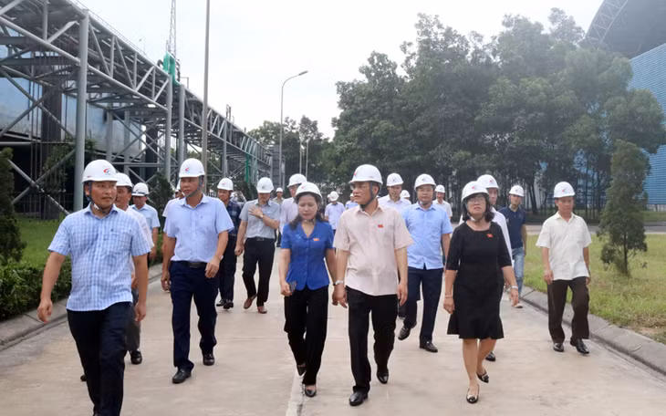 Đoàn giám sát Ủy ban Khoa học Công nghệ và Môi trường Quốc hội giám sát tại Công ty Nhiệt điện Đông Triều