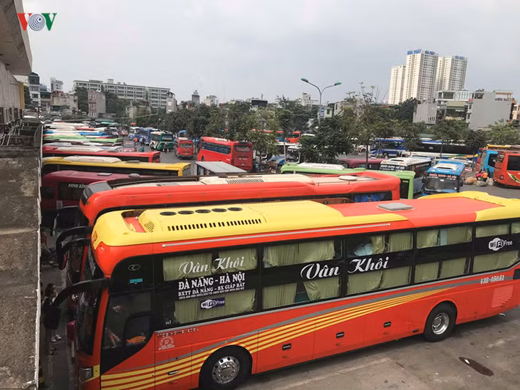 Công ty cổ phần Bến xe Hà Nội đã đề nghị Sở GTVT Hà Nội cấp 300 phù hiệu xe tăng cường nhằm giải tỏa khách (nếu tăng đột biến) trong dịp 2/9.