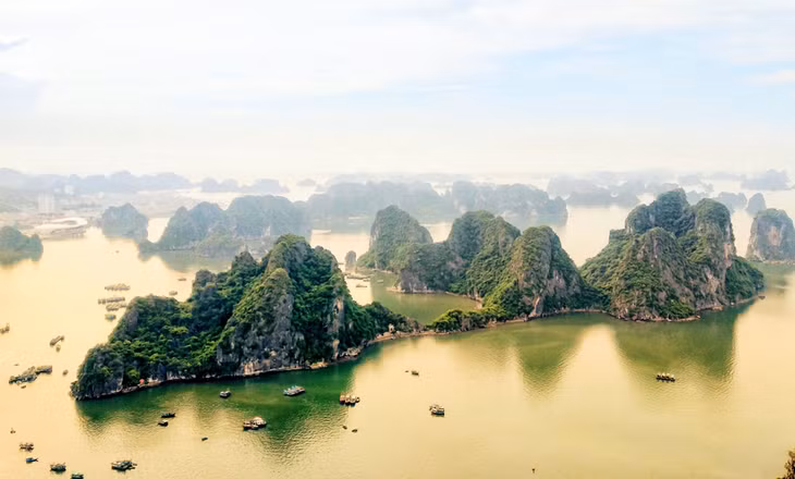 Vịnh Hạ Long.