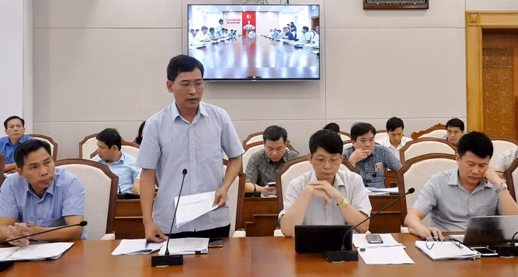 Lãnh đạo UBND TP Móng Cái phát biểu.