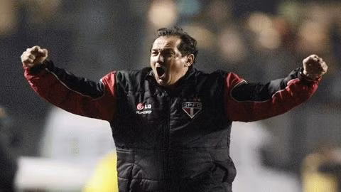 Muricy Ramalho bất ngờ được chọn làm HLV trưởng ĐT Brazil. Ảnh: Reuters