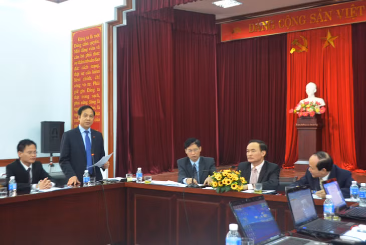 Đồng chí Đặng Huy Hậu, Phó Chủ tịch Thường trực UBND tỉnh phát biểu chỉ đạo hội nghị.