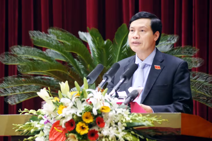 Đồng chí Nguyễn Đức Long, Phó Bí thư Tỉnh ủy, Chủ tịch UBND tỉnh phát biểu tại kỳ họp thứ 22 HĐND tỉnh khóa XII.