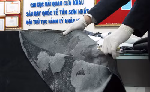Hơn 6 kg cocain được tẩm trong chăn bông. Ảnh: H.Q