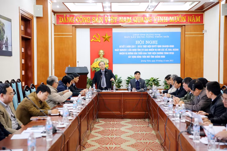 Quang cảnh buổi sơ kết.