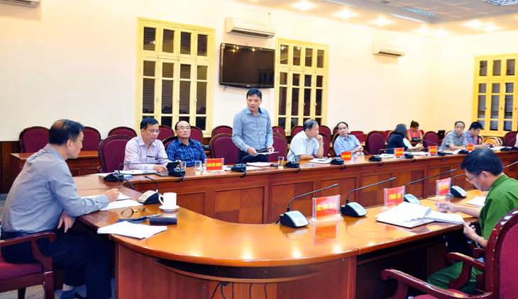 Thường trực Tỉnh uỷ nghe lãnh đạo các cơ quan, đơn vị trong khối nội chính tỉnh báo cáo tình hình thực hiện nhiệm vụ.